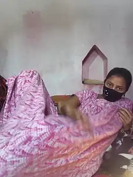 posewith online show from February 14, 2026, 7:49 am