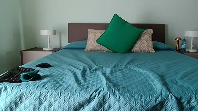 Martucho hot online show from April 15, 2026, 11:06 am