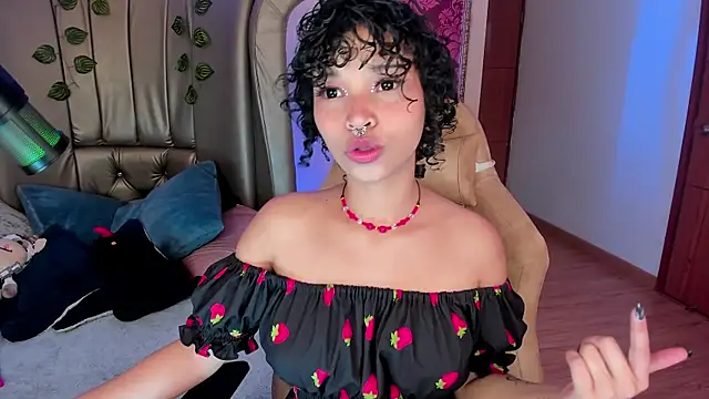 DaniCollinn  online show from February 14, 2026, 12:57 pm