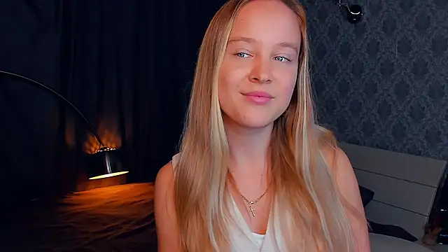 SoonMoor online show from September 9, 2025, 6:07 pm