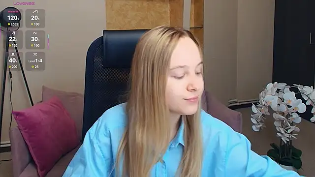 SoonMoor online show from December 5, 2025, 7:21 pm