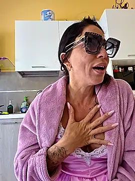 sexy7883 online show from October 19, 2025, 7:53 am