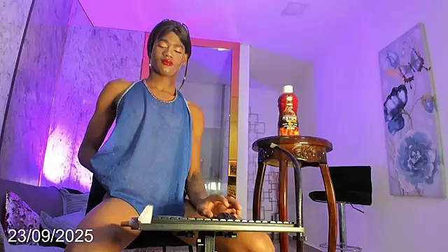 shantal chocolet online show from September 23, 2025, 1:14 pm