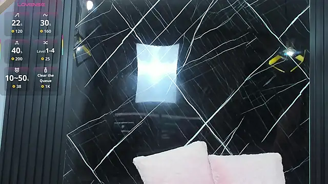 LexaLust online show from November 16, 2025, 11:16 am