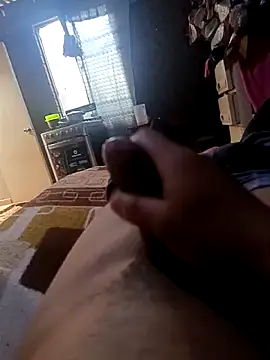 Snapshot of Gustavo1135e chatting on September 15, 2025, 4:51 pm Gustavo1135e online show from September 15, 2025, 4:51 pm