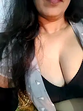 Deepa Sharma143 online show from February 3, 2026, 1:48 am