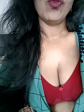 Deepa Sharma143 online show from March 28, 2026, 1:49 am