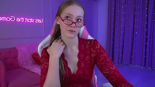 AgataFoxley online show from February 27, 2026, 6:46 am