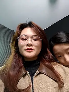 Snapshot of Xxq-20 chatting on October 26, 2025, 12:55 pm Xxq-20 online show from October 26, 2025, 12:55 pm