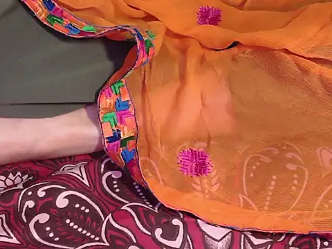 Snapshot of cute_seemu chatting on January 16, 2026, 10:30 am cute seemu online show from January 16, 2026, 10:30 am