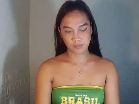 Snapshot of LatinaEmpress chatting on February 6, 2026, 3:22 am LatinaEmpress online show from February 6, 2026, 3:22 am