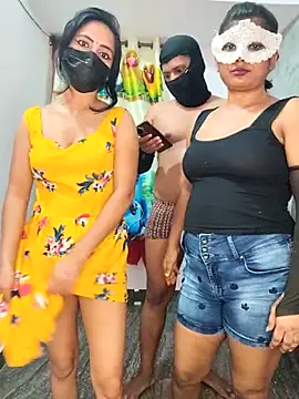 Family02 online show from April 1, 2026, 6:16 pm