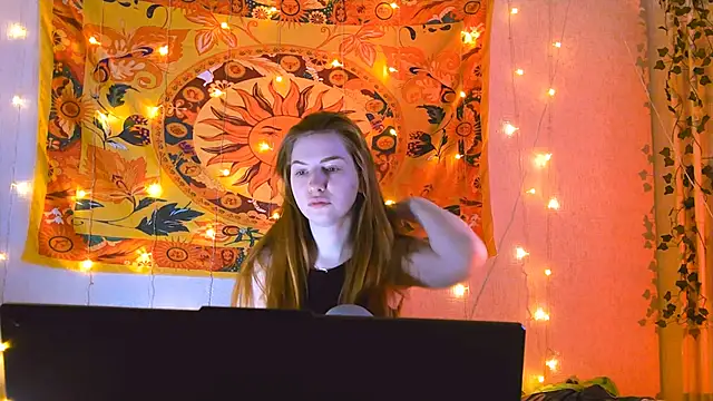 AliceCUNTach online show from April 9, 2026, 5:07 am