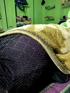 Snapshot of Hot_lali_555 chatting on October 14, 2025, 1:06 am Hot lali 555 online show from October 14, 2025, 1:06 am