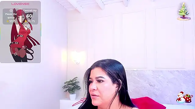 TianaGlow26 online show from November 15, 2025, 7:43 pm