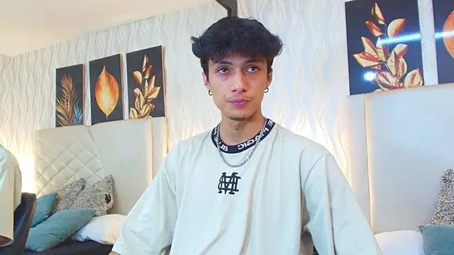 Lean Portman online show from November 10, 2025, 9:25 pm