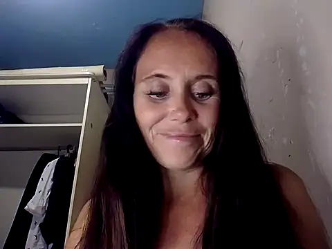 MerelinMILf online show from September 20, 2025, 7:04 pm