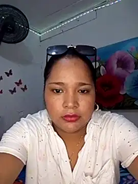 Snapshot of Angelly_ricura chatting on March 9, 2026, 6:56 pm Angelly ricura online show from March 9, 2026, 6:56 pm