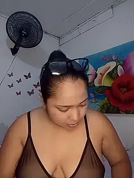 Snapshot of Angelly_ricura chatting on March 20, 2026, 6:13 pm Angelly ricura online show from March 20, 2026, 6:13 pm