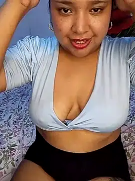 Snapshot of Angelly_ricura chatting on April 9, 2026, 6:19 am Angelly ricura online show from April 9, 2026, 6:19 am