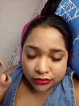 Snapshot of Angelly_ricura chatting on July 7, 2026, 5:39 pm Angelly ricura online show from July 7, 2026, 5:39 pm