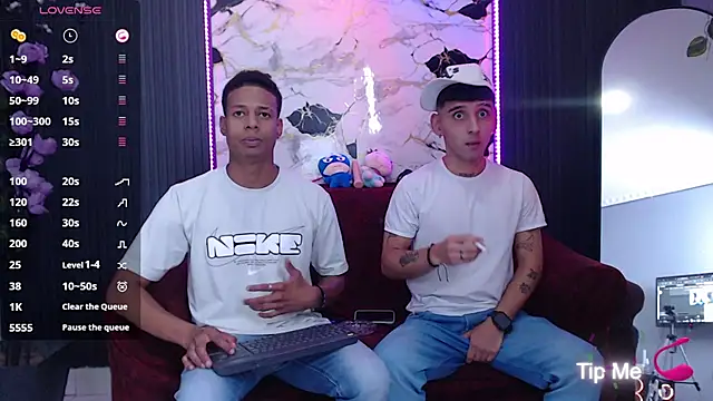 SpicyBoys X online show from October 11, 2025, 11:25 pm