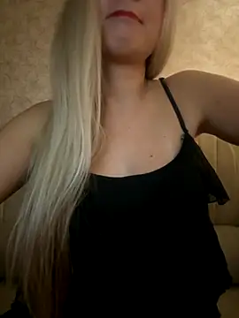 Snapshot of Nikihot__ chatting on October 13, 2025, 9:59 pm Nikihot   online show from October 13, 2025, 9:59 pm