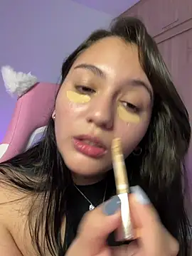 Angeldusttt online show from February 5, 2026, 1:32 am