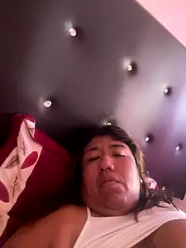 Wenlop online show from November 24, 2025, 5:12 pm