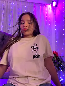 Snapshot of Ashley_and_Zoe chatting on September 10, 2025, 9:59 pm Ashley and Zoe online show from September 10, 2025, 9:59 pm