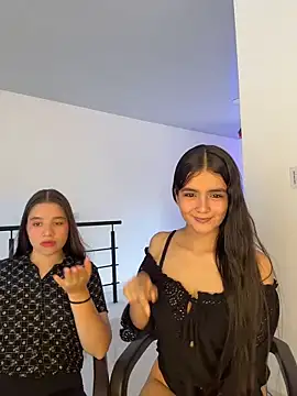 Snapshot of Ashley_and_Zoe chatting on February 7, 2026, 2:54 pm Ashley and Zoe online show from February 7, 2026, 2:54 pm