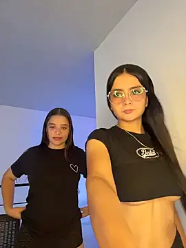 Snapshot of Ashley_and_Zoe chatting on February 20, 2026, 6:08 pm Ashley and Zoe online show from February 20, 2026, 6:08 pm