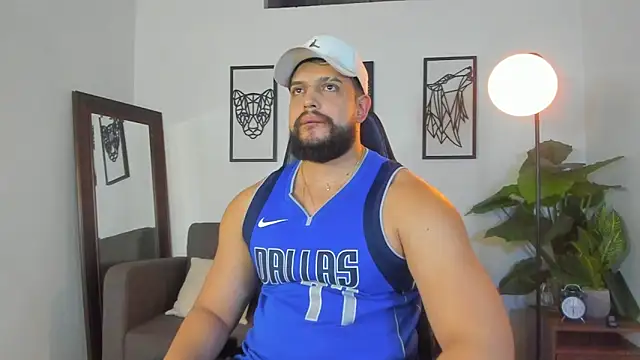 Snapshot of Justin_kingX7 chatting on April 3, 2026, 4:10 am Justin kingX7 online show from April 3, 2026, 4:10 am