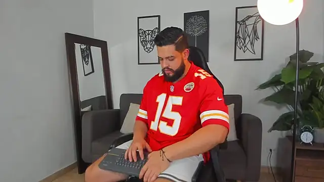 Snapshot of Justin_kingX7 chatting on April 5, 2026, 2:53 am Justin kingX7 online show from April 5, 2026, 2:53 am