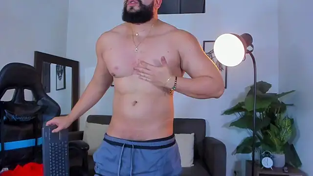 Justin kingX7 online show from May 8, 2026, 5:46 am