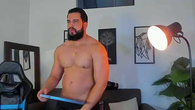 Justin kingX7 online show from July 5, 2026, 4:19 am
