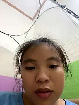 viluna online show from October 3, 2025, 1:08 pm