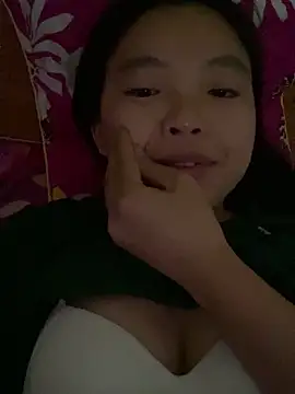 viluna online show from December 16, 2025, 5:45 am