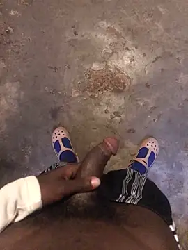 Snapshot of Madlabantu02 chatting on March 7, 2026, 4:20 am Madlabantu02 online show from March 7, 2026, 4:20 am