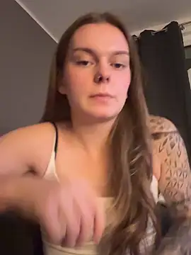 Snapshot of LisaFreier chatting on October 13, 2025, 6:41 pm LisaFreier online show from October 13, 2025, 6:41 pm