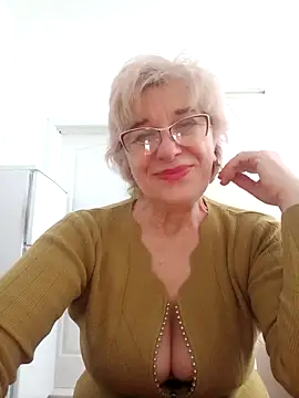 52MiaLove02 online show from February 6, 2026, 5:45 am