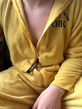 Snapshot of marik_goldd chatting on October 6, 2025, 12:13 pm marik goldd online show from October 6, 2025, 12:13 pm