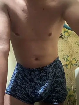 Snapshot of marik_goldd chatting on October 29, 2025, 1:24 pm marik goldd online show from October 29, 2025, 1:24 pm