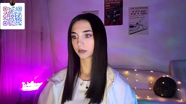 LinaMour online show from March 24, 2026, 10:15 pm