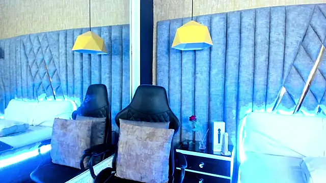 SkylerBloomm online show from February 16, 2026, 3:35 am