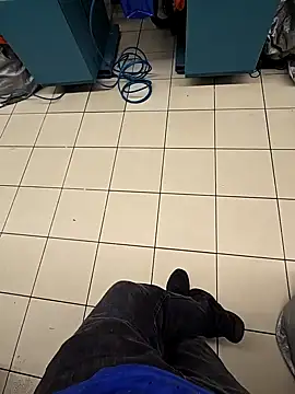 Snapshot of sisman31 chatting on October 4, 2025, 12:41 am sisman31 online show from October 4, 2025, 12:41 am