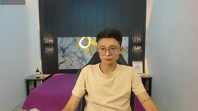 Snapshot of SantiagoRusso18 chatting on February 14, 2026, 7:32 pm SantiagoRusso18 online show from February 14, 2026, 7:32 pm