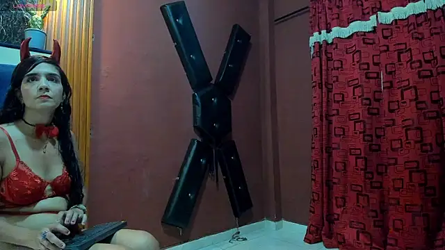 JisooLuv online show from October 31, 2025, 6:53 pm