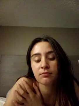 freakylittlebitch69 online show from October 21, 2025, 9:15 pm