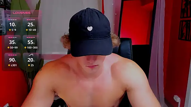 ChaseMuscular online show from December 5, 2025, 10:46 am